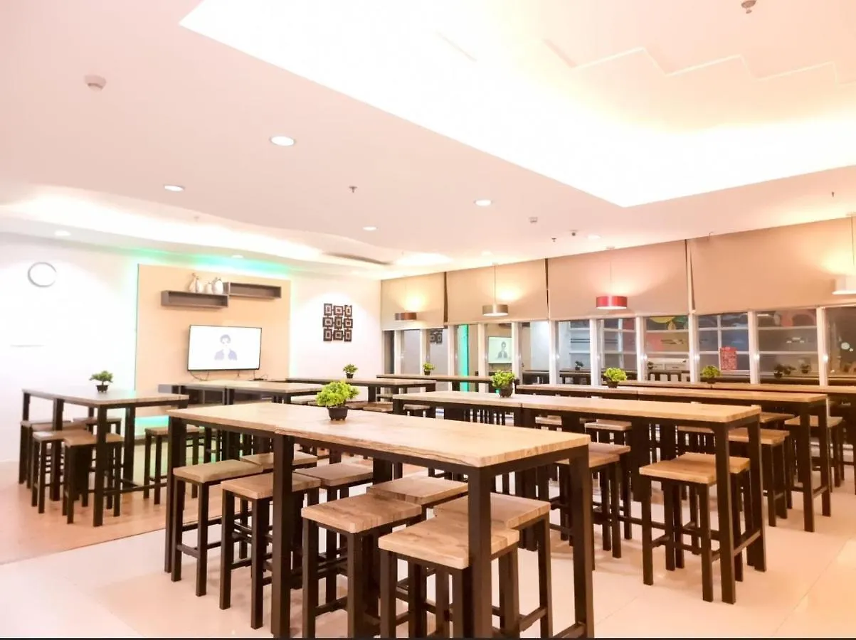 Greenwindows Hotel Davao City